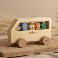 Trixie Holz-Tierbus mit Namensgravur – personalisierte Produktansicht