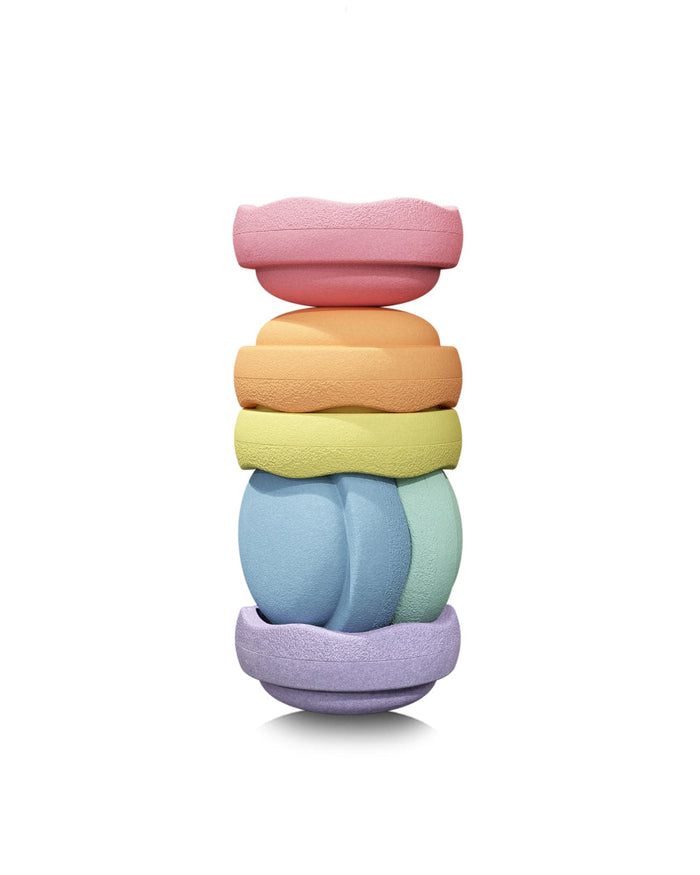 Stapelstein Original Mini rainbow pastel – sechs leichte Bewegungselemente